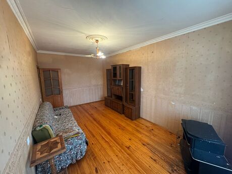 4 otaqlı köhnə tikili - Həzi Aslanov m. - 70 m²