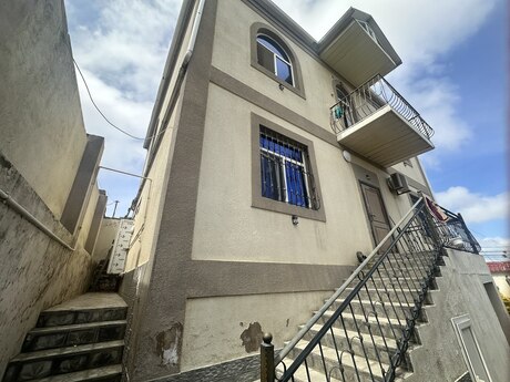 5 otaqlı həyət evi/bağ evi - Badamdar q. - 220 m²