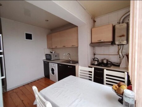 2-комн. вторичка - м. Ази Асланов - 60 м²