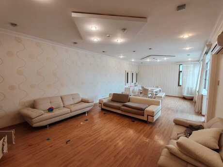 3 otaqlı mənzil, 175 m², Elmlər Akademiyası: 485 000 ₼ 3