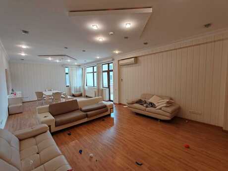 3 otaqlı mənzil, 175 m², Elmlər Akademiyası: 485 000 ₼ 2