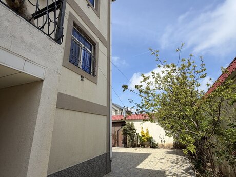 5 otaqlı həyət evi/bağ evi - Badamdar q. - 220 m²