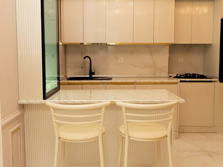 2 otaqlı yeni tikili - 28 May m. - 75 m²