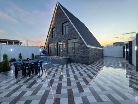 3 otaqlı həyət evi/bağ evi - Xəzər r. - 200 m²