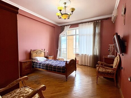 3 otaqlı yeni tikili - Elmlər Akademiyası m. - 105 m²