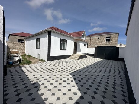 4 otaqlı həyət evi/bağ evi - Binə q. - 101 m²