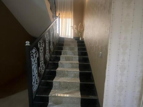 5 otaqlı həyət evi/bağ evi - Sumqayıt - 310 m²
