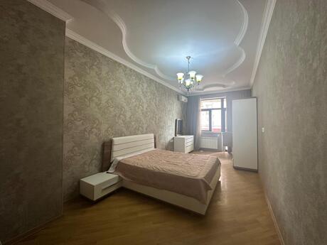 Аренда: 4-комнатная квартира, 150 м², 8 Noyabr: 1 300 ₼/мес 5