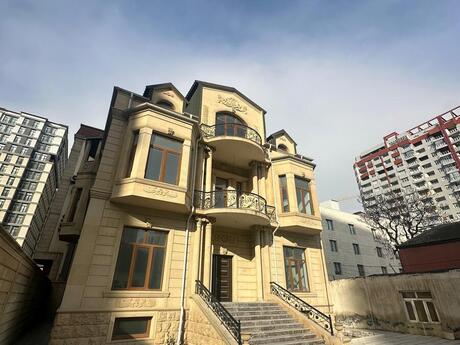 7-комн. офис - м. Нариман Нариманов - 600 м²