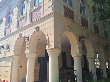 5 otaqlı həyət evi/bağ evi - Novxanı q. - 300 m²
