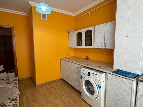 1 otaqlı köhnə tikili - Həzi Aslanov m. - 41 m²