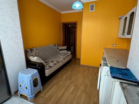 1 otaqlı köhnə tikili - Həzi Aslanov m. - 41 m²