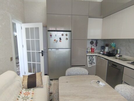 4 otaqlı həyət evi/bağ evi - Yeni Balaxanı q. - 120 m²
