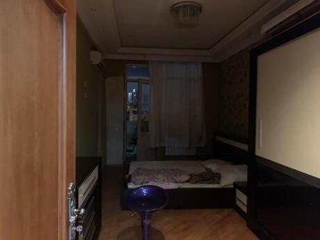 3 otaqlı yeni tikili - 8 Noyabr m. - 170 m²