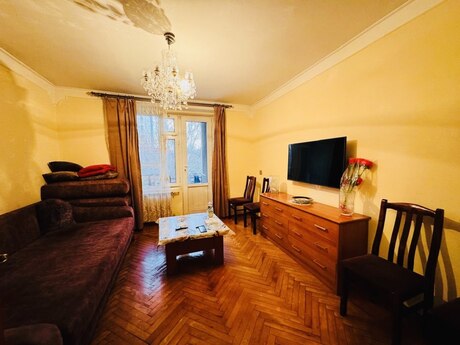 2 otaqlı köhnə tikili - Yasamal r. - 55 m²