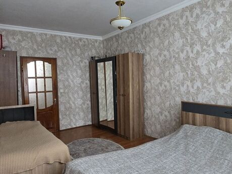 4 otaqlı köhnə tikili - Memar Əcəmi m. - 95 m²