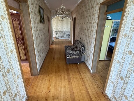 5 otaqlı həyət evi/bağ evi - Buzovna q. - 360 m²