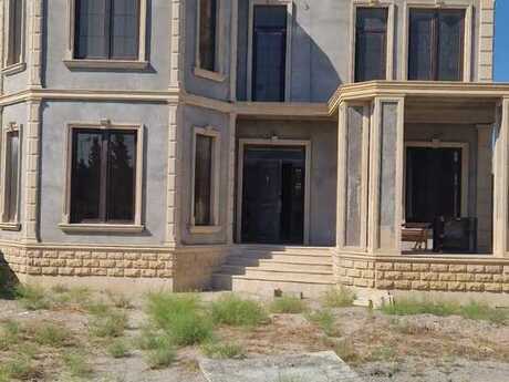 5 otaqlı həyət evi/bağ evi - Şüvəlan q. - 337 m²