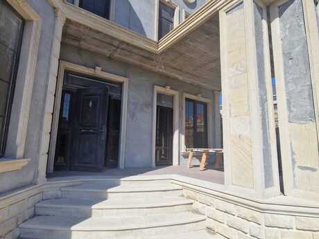 5 otaqlı həyət evi/bağ evi - Şüvəlan q. - 337 m²