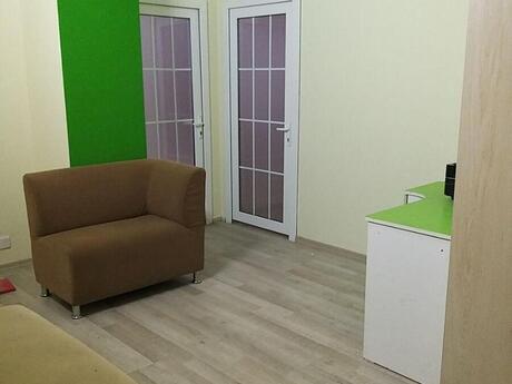 6 otaqlı ofis - 9-cu mikrorayon q. - 93 m²