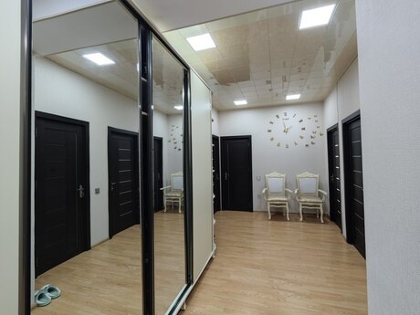 4 otaqlı mənzil, 100 m², Bakıxanov: 298 000 ₼ 4