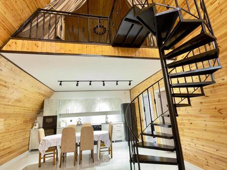 4 otaqlı həyət evi/bağ evi - Şüvəlan q. - 200 m²
