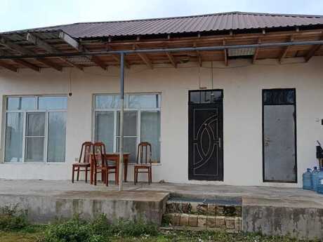 1 otaqlı həyət evi/bağ evi - Köhnə Corat q. - 32 m²