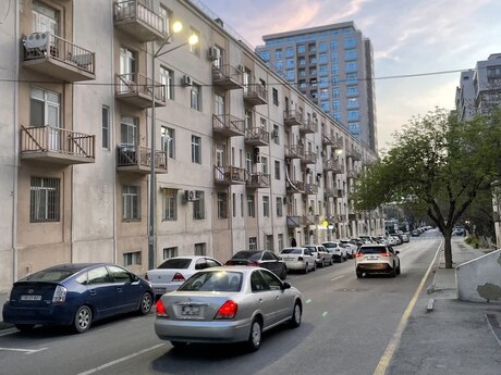 3 otaqlı köhnə tikili - 28 May m. - 85 m²