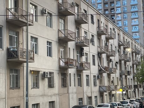 3 otaqlı köhnə tikili - 28 May m. - 85 m²