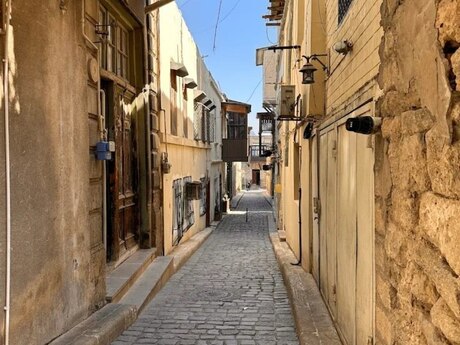5 otaqlı köhnə tikili - İçəri Şəhər m. - 100 m²