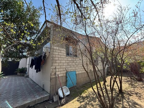 4 otaqlı həyət evi/bağ evi - Maştağa q. - 120 m²