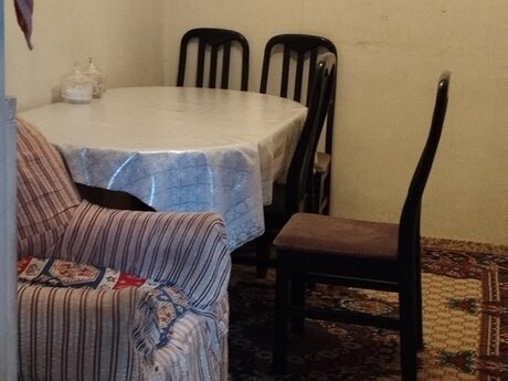 5 otaqlı həyət evi/bağ evi - 8 Noyabr m. - 89 m²