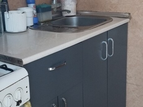 5 otaqlı həyət evi/bağ evi - 8 Noyabr m. - 89 m²