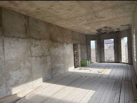 6 otaqlı həyət evi/bağ evi - Mərdəkan q. - 280 m²