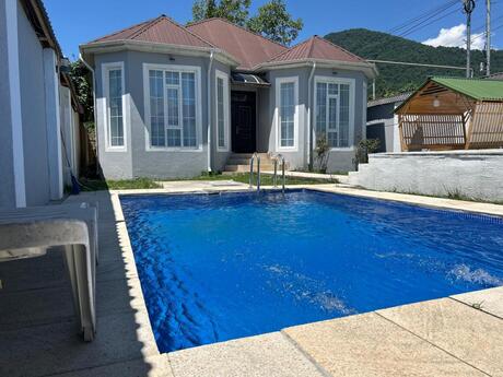 4 otaqlı həyət evi/bağ evi - Qəbələ - 150 m²