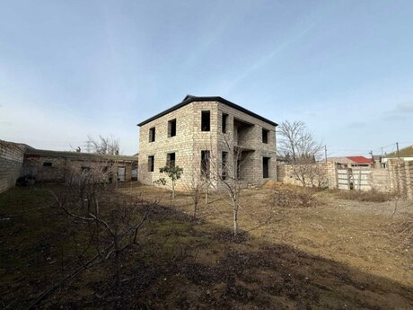 6 otaqlı həyət evi/bağ evi - Mərdəkan q. - 280 m²