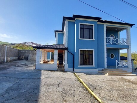 5 otaqlı həyət evi/bağ evi - Xızı - 240 m²