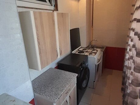 1-комн. вторичка - м. Мемар Аджеми - 45 м²