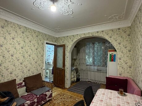 4 otaqlı köhnə tikili - Memar Əcəmi m. - 100 m²