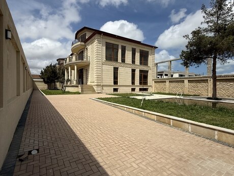 5 otaqlı həyət evi/bağ evi - Mərdəkan q. - 380 m²