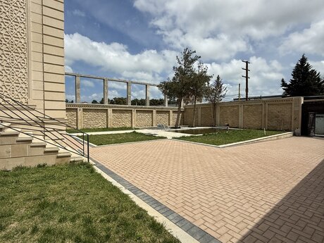 5 otaqlı həyət evi/bağ evi - Mərdəkan q. - 380 m²