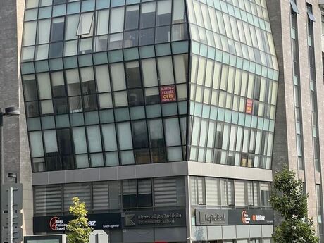 4 otaqlı yeni tikili - Xətai r. - 220 m²