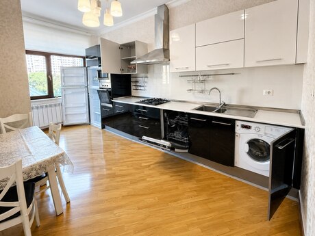 3 otaqlı yeni tikili - Nizami m. - 120 m²