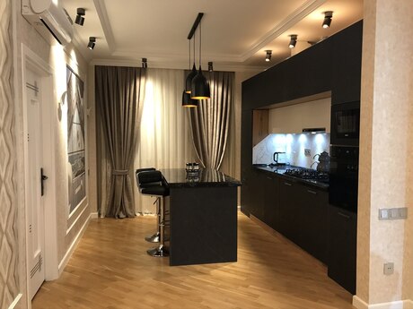 3 otaqlı yeni tikili - 8 Noyabr m. - 106 m²