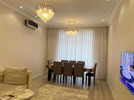 Elan №6078904 - Bakı, Yasamal r., 3 otaqlı, 130 m², 17/19 mərtəbə
