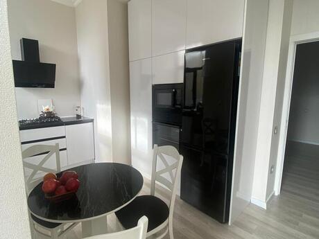 3 otaqlı mənzil, 130 m², Main MTK: 240 000 ₼ 3
