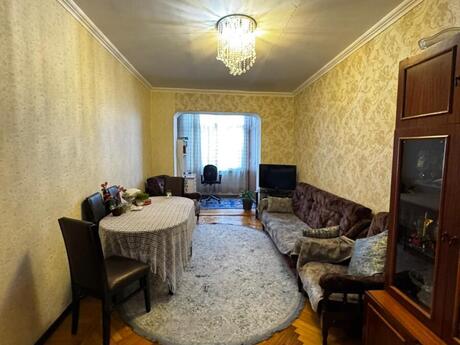 3 otaqlı köhnə tikili - Azadlıq Prospekti m. - 80 m²
