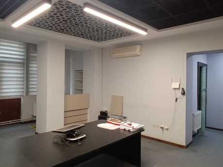 2-комн. офис - м. Ичеришехер - 50 м²