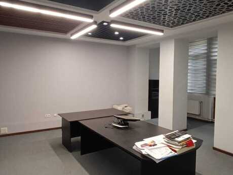 2-комн. офис - м. Ичеришехер - 50 м²