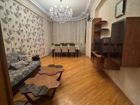 3 otaqlı yeni tikili - İnşaatçılar m. - 120 m²